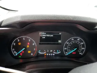2021 Ford Transit Connect XL с VIN NM0LS7E2XM1486078, выставлен на аукционе Copart как лот 60916425 с пробегом 217 229 миль миль и Чистый • Clean title. История ставок и продаж доступна на DreamBid. Изображение 9.