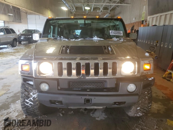 2004 Hummer H2 with VIN 5GRGN23U34H104465, listed as a Copart auction lot 41432055 with 154,346 mi miles and Salvage Title. Bid and sale history available at carsss.com. Image 5.