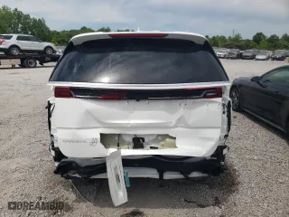 2024 Kia Carnival LX with VIN KNDNB4H38R6398560, listed as a Copart auction lot 58257774 with 4,671 mi miles and Salvage Title. Bid and sale history available at carsss.com. Image 6.