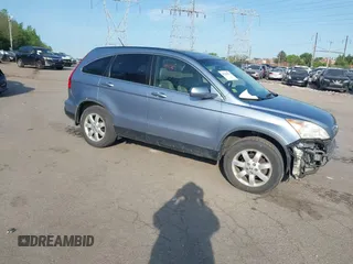 2007 Honda CR-V EX-L with VIN JHLRE48747C118095, listed as a IAAI auction lot 42136953 with 271,328 mi miles and . Bid and sale history available at carsss.com. Image 1.