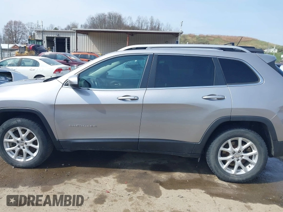 2018 Jeep Cherokee Latitude Tech Connect with VIN 1C4PJMCX7JD549572, listed as a IAAI auction lot 41932602 with 134,025 mi miles and . Bid and sale history available at DreamBid. Image 14.