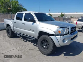 2007 Toyota Tacoma PreRunner z VIN 5TEJU62NX7Z431959, wystawiony jako IAAI lot #42211078 z przebiegiem 222 565 mil mil oraz . Historia ofert i sprzedaży dostępna na DreamBid. Obrazek 1.