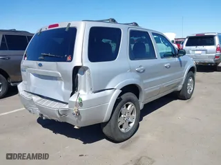 2005 Ford Escape Limited with VIN 1FMCU94145KA63604, listed as a IAAI auction lot 41825343 with 179,263 mi miles. Bid and sale history available at carsss.com. Image 4.