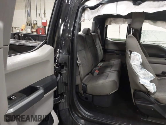 2018 Ford F-150 XL with VIN 1FTFX1EG6JFA03324, listed as a IAAI auction lot 41545755 with 98,799 mi miles. Bid and sale history available at carsss.com. Image 8.