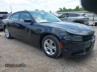 2023 Dodge Charger SXT z VIN 2C3CDXBG0PH564343, wystawiony jako IAAI lot #42351311 z przebiegiem 52 570 mil mil oraz . Historia ofert i sprzedaży dostępna na DreamBid. Obrazek 1.
