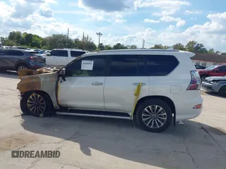 2020 Lexus GX 460 Luxury with VIN JTJGM7BX1L5259929, listed as a IAAI auction lot 41688600 with Not Provided miles and . Bid and sale history available at DreamBid. Image 14.