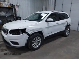 2020 Jeep Cherokee Latitude with VIN 1C4PJMCB5LD543499, listed as a IAAI auction lot 41738021 with 62,309 mi miles. Bid and sale history available at carsss.com. Image 19.