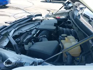 2022 Chevrolet Suburban High Country z VIN 1GNSKGKL3NR313685, wystawiony jako IAAI lot #42578190 z przebiegiem 76 974 mil mil oraz . Historia ofert i sprzedaży dostępna na DreamBid. Obrazek 19.