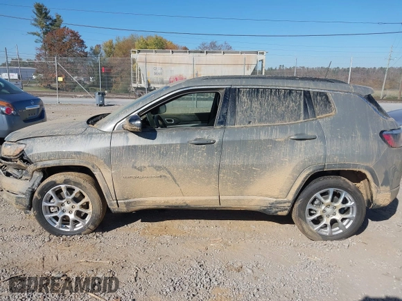 2023 Jeep Compass Latitude Lux with VIN 3C4NJDFN4PT521619, listed as a IAAI auction lot 40676656 with Not provided miles and . Bid and sale history available at DreamBid. Image 14.