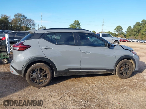 2024 Nissan Kicks SR with VIN 3N1CP5DV9RL479629, listed as a IAAI auction lot 41025530 with 9,915 mi miles. Bid and sale history available at carsss.com. Image 13.