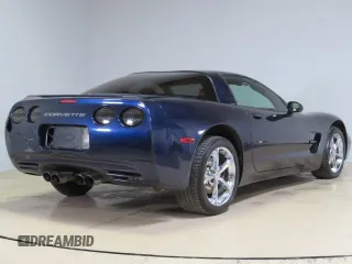 2001 Chevrolet Corvette with VIN 1G1YY22G815109465, listed as a Copart auction lot 81329954 with 105,171 mi miles and Salvage Title. Bid and sale history available at carsss.com. Image 3.