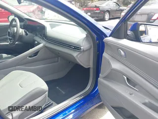 2023 Hyundai Elantra SEL z VIN KMHLS4AG4PU427318, wystawiony jako IAAI lot #42052082 z przebiegiem 33 090 mil mil oraz . Historia ofert i sprzedaży dostępna na DreamBid. Obrazek 5.