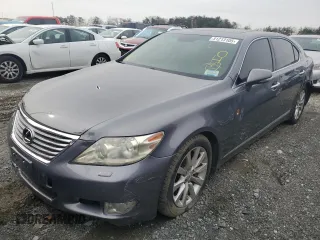 2012 Lexus LS 460 L z VIN JTHDL1EF7C5004094, wystawiony jako Copart lot #51213105 z przebiegiem 85 125 mil mil oraz Nie do naprawy • Non repairable. Historia ofert i sprzedaży dostępna na DreamBid. Obrazek 1.