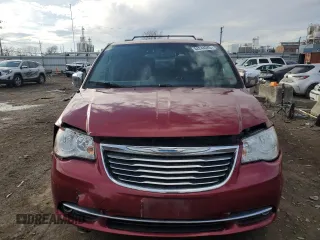 2015 Chrysler Town & Country Touring-L with VIN 2C4RC1CG1FR677280, listed as a Copart auction lot 44244245 with 95,529 mi miles and Salvage Title. Bid and sale history available at carsss.com. Image 5.