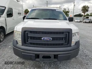2014 Ford F-150 XL with VIN 1FTMF1CM2EKF16215, listed as a Copart auction lot 64778775 with 242,400 mi miles and Clean title. Bid and sale history available at DreamBid. Image 5.