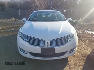 2014 Lincoln MKZ with VIN 3LN6L2GK3ER800458, listed as a IAAI auction lot 41233924 with 106,048 mi miles. Bid and sale history available at carsss.com. Image 12.