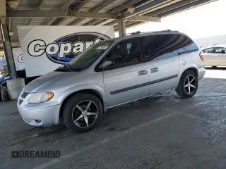 2005 Dodge Caravan SXT with VIN 1D4GP45R25B337230, listed as a Copart auction lot 61194355 with Not provided miles and Salvage title. Bid and sale history available at DreamBid. Image 1.