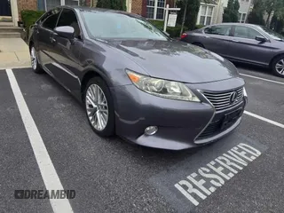 2013 Lexus ES 4dr Sdn with VIN JTHBK1GG1D2025414, listed as a Copart auction lot 54969495 with 147,431 mi miles and Clean Title. Bid and sale history available at carsss.com. Image 1.