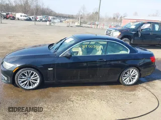 2011 BMW 3 Series 335i with VIN WBADX7C50BE581662, listed as a IAAI auction lot 41800590 with 118,547 mi miles and . Bid and sale history available at DreamBid. Image 15.