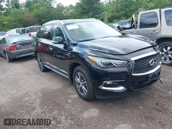 2020 Infiniti QX60 LUXE with VIN 5N1DL0MM8LC516594, listed as a IAAI auction lot 42136299 with 92,747 mi miles. Bid and sale history available at carsss.com. Image 1.