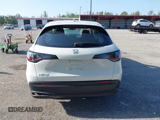 2024 Honda HR-V LX with VIN 3CZRZ1H32RM702956, listed as a IAAI auction lot 41975123 with 10,083 mi miles. Bid and sale history available at carsss.com. Image 16.