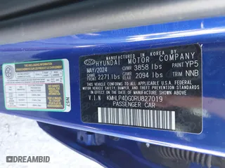 2024 Hyundai Elantra Limited with VIN KMHLP4DG0RU827019, listed as a IAAI auction lot 41466725 with 2,866 mi miles. Bid and sale history available at carsss.com. Image 9.