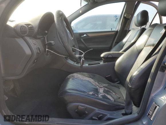2004 Mercedes-Benz C 230 Kompressor with VIN WDBRF40J34F537291, listed as a Copart auction lot 84292144 with 199,990 mi miles and Clean Title. Bid and sale history available at DreamBid. Image 7.