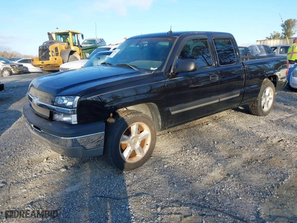 2003 Chevrolet Silverado 1500 LT with VIN 2GCEC19T431310015, listed as a IAAI auction lot 41232621 with 157,403 mi miles. Bid and sale history available at carsss.com. Image 2.