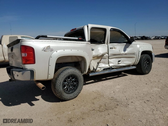 2009 Chevrolet Silverado 1500 LTZ with VIN 3GCEK33M29G249568, listed as a Copart auction lot 49445835 with 210,392 mi miles and Salvage Title. Bid and sale history available at carsss.com. Image 3.