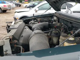 2005 Ford F-150 XL с VIN 1FTRF14W95KC12272, выставлен на аукционе IAAI как лот 42989616 с пробегом 318 303 миль миль и . История ставок и продаж доступна на DreamBid. Изображение 12.