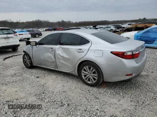 2013 Lexus ES 4dr Sdn with VIN JTHBK1GG0D2059554, listed as a Copart auction lot 85721704 with 187,369 mi miles and Salvage Title. Bid and sale history available at carsss.com. Image 2.
