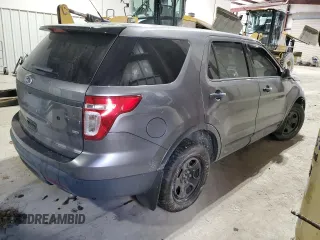 2015 Ford Utility Police Interceptor with VIN 1FM5K8ARXFGB75590, listed as a Copart auction lot 86499964 with 122,637 mi miles and Salvage Title. Bid and sale history available at carsss.com. Image 3.