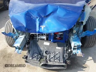 2025 Tesla Model 3 Long Range z VIN 5YJ3E1EB3SF907019, wystawiony jako IAAI lot #42117014 z przebiegiem 3 323 mil mil oraz . Historia ofert i sprzedaży dostępna na DreamBid. Obrazek 6.