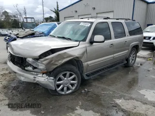 2002 Chevrolet Suburban LT with VIN 3GNFK16Z32G206404, listed as a Copart auction lot 47404055 with 0 mi miles and Salvage Title. Bid and sale history available at carsss.com. Image 1.