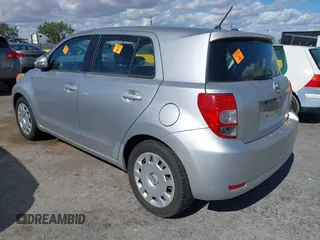 2008 Scion xD z VIN JTKKU10488J025118, wystawiony jako IAAI lot #42270791 z przebiegiem Nie podano mil oraz . Historia ofert i sprzedaży dostępna na DreamBid. Obrazek 3.