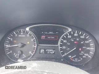 2014 Nissan Pathfinder SV with VIN 5N1AR2MM4EC708630, listed as a IAAI auction lot 41893720 with 129,985 mi miles. Bid and sale history available at carsss.com. Image 7.