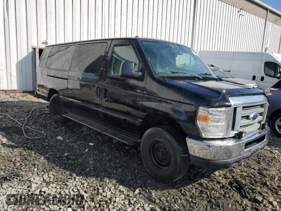 2013 Ford Econoline Passenger XL z VIN 1FBSS3BLXDDB07751, wystawiony jako Copart lot #54320155 z przebiegiem 177 443 mil mil oraz Szkoda całkowita • Salvage title. Historia ofert i sprzedaży dostępna na DreamBid. Obrazek 4.