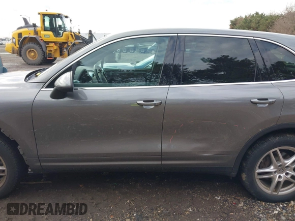 2014 Porsche Cayenne with VIN WP1AA2A24ELA05204, listed as a IAAI auction lot 41452829 with 179,285 mi miles and . Bid and sale history available at DreamBid. Image 15.
