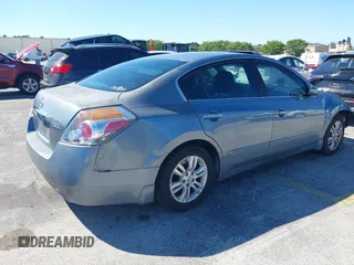 2011 Nissan Altima 2.5 S with VIN 1N4AL2AP4BN489548, listed as a IAAI auction lot 41675139 with 184,886 mi miles. Bid and sale history available at carsss.com. Image 4.