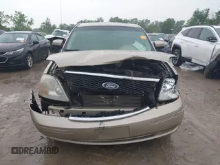 2005 Ford Five Hundred SEL z VIN 1FAFP24145G140044, wystawiony jako IAAI lot #42457383 z przebiegiem 196 564 mil mil oraz . Historia ofert i sprzedaży dostępna na DreamBid. Obrazek 12.