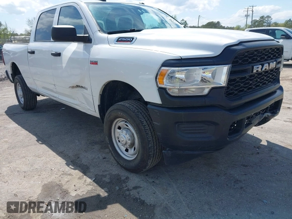 2022 Ram 2500 Tradesman with VIN 3C6UR5CJ6NG203221, listed as a IAAI auction lot 42005686 with 132,446 mi miles. Bid and sale history available at carsss.com. Image 6.