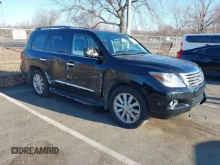 2009 Lexus LX 570 with VIN JTJHY00W094032465, listed as a IAAI auction lot 41757069 with 395,307 mi miles and . Bid and sale history available at carsss.com. Image 1.