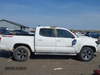 2017 Toyota Tacoma SR5 with VIN 3TMCZ5AN7HM117660, listed as a IAAI auction lot 41779468 with 121,878 mi miles and . Bid and sale history available at DreamBid. Image 14.