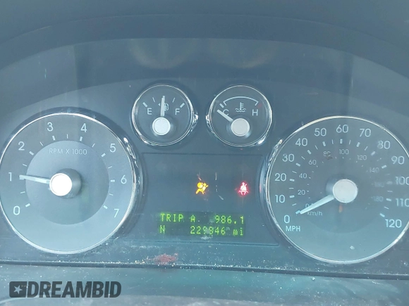 2008 Mercury Milan Premier с VIN 3MEHM08148R663571, выставлен на аукционе IAAI как лот 41802873 с пробегом 229 846 миль миль и . История ставок и продаж доступна на DreamBid. Изображение 7.