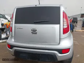 2013 Kia Soul with VIN KNDJT2A59D7764024, listed as a IAAI auction lot 41825605 with 175,339 mi miles. Bid and sale history available at carsss.com. Image 17.