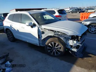 2023 Volvo XC60 Plus Bright Theme with VIN YV4L12DE9P1357707, listed as a IAAI auction lot 41413921 with 14,888 mi miles. Bid and sale history available at carsss.com. Image 1.