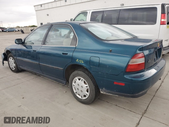 1995 Honda Accord LX with VIN JHMCD563XSC024970, listed as a Copart auction lot 77610084 with 194,640 mi miles and Salvage Title. Bid and sale history available at carsss.com. Image 2.
