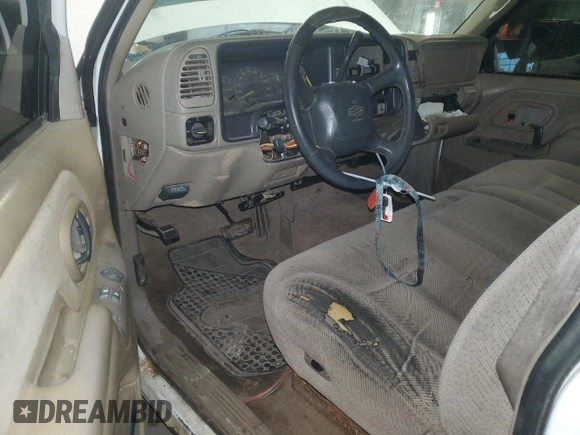 1998 Chevrolet Silverado 1500 with VIN 1GCEK14R7WZ176742, listed as a Copart auction lot 88497035 with 224,223 mi miles and Salvage Title. Bid and sale history available at DreamBid. Image 8.