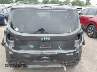 2019 Jeep Renegade Latitude with VIN ZACNJABB8KPK93485, listed as a IAAI auction lot 41923589 with 76,051 mi miles and . Bid and sale history available at DreamBid. Image 6.