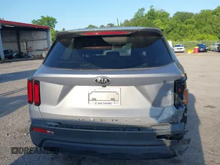 2021 Kia Sorento LX with VIN 5XYRG4LC3MG032683, listed as a IAAI auction lot 42233724 with 110,566 mi miles and . Bid and sale history available at DreamBid. Image 16.